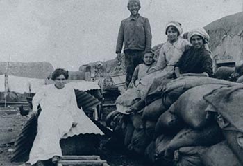 שמלות מרומניה ושקי חול מפלסטינה, פועלי מרחביה (1911)